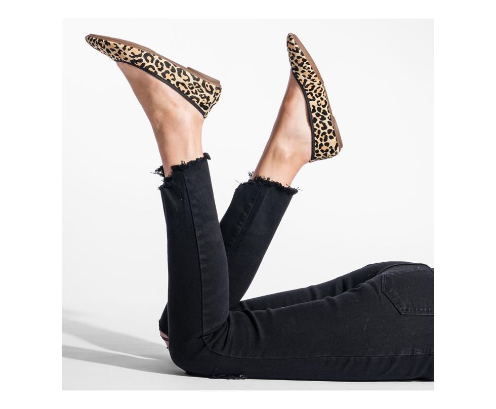 Hush Puppies Chaste Ballet Black Leather | Women Flats &amp; Slip-Ons