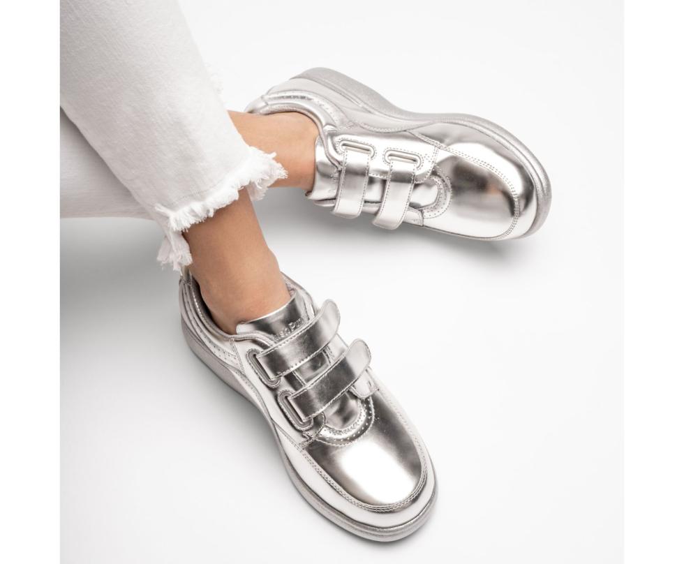 Hush Puppies Power Walker Ii Silver Metallic Leather | Women Walking Shoes