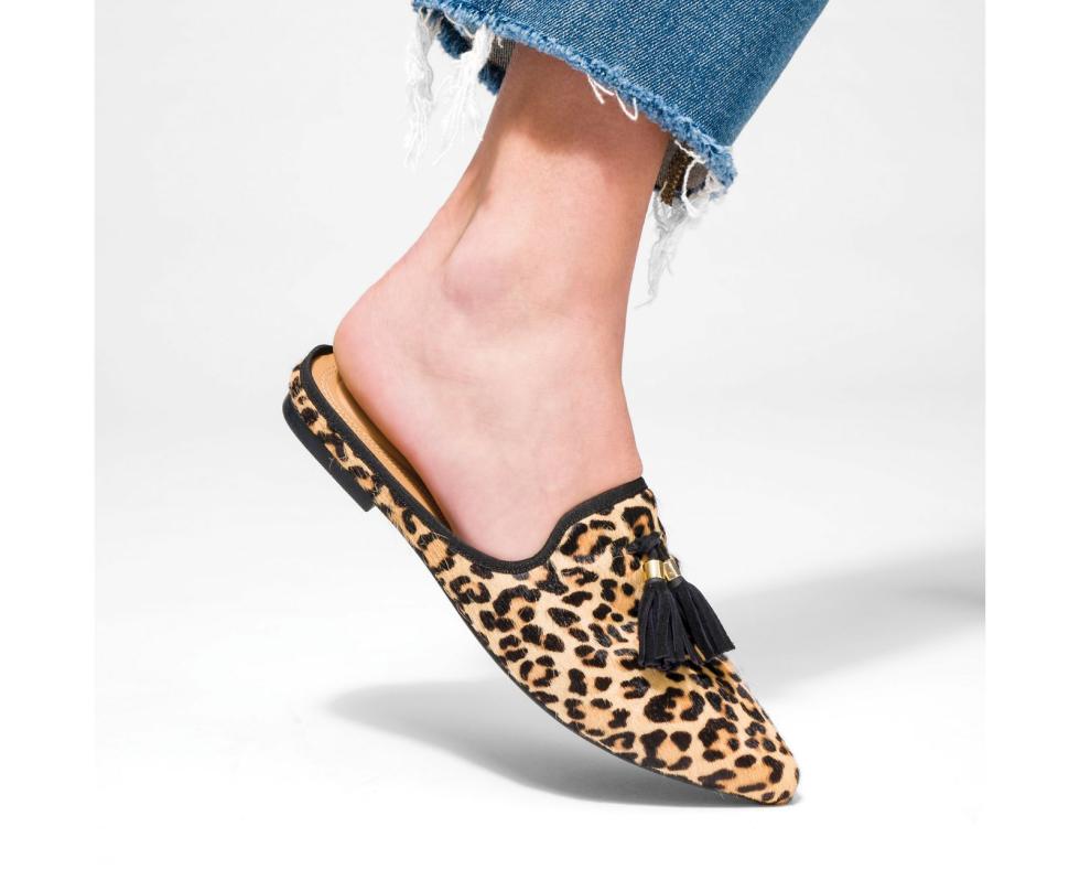 Hush Puppies Sadie Tassel Mule Black Suede | Women Flats &amp; Slip-Ons
