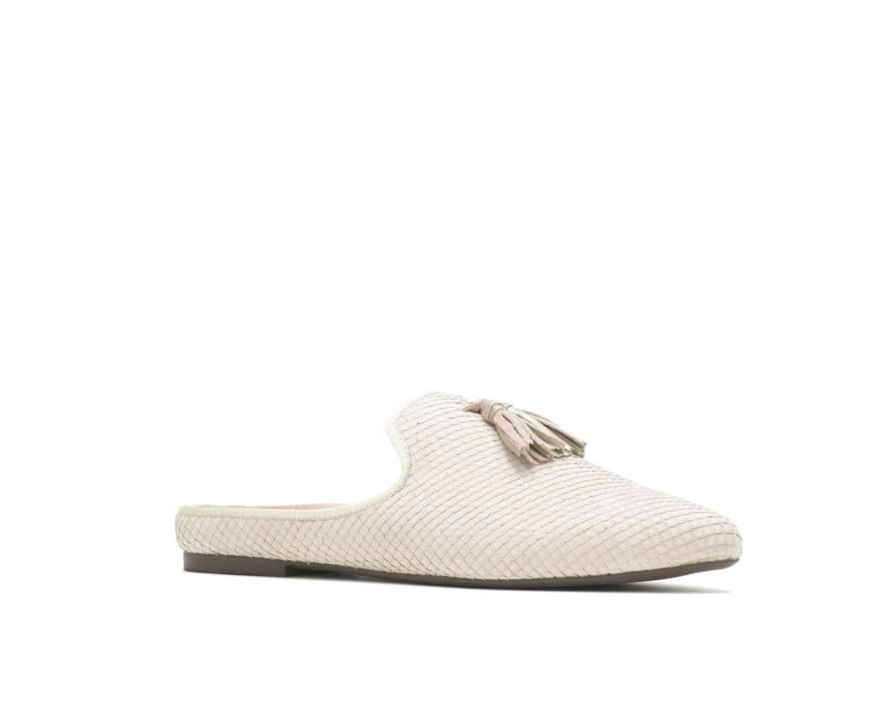 Hush Puppies Sadie Tassel Mule Eggnog Cobra Leather | Women Flats &amp; Slip-Ons